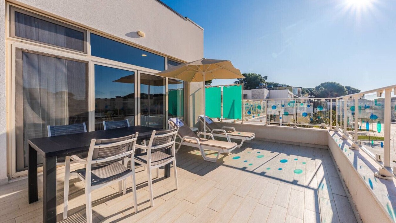 Photo of Patio Balcony in Qerek