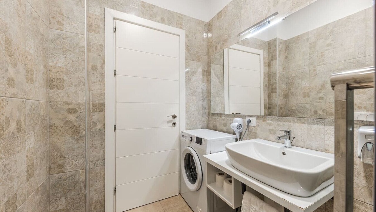 Photo of Bathroom in Qerek