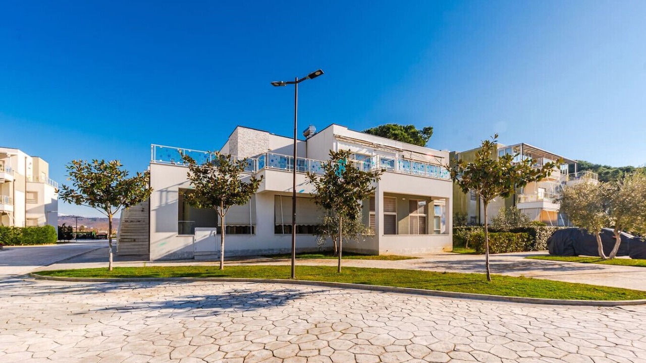 Photo of Outdoor in Qerek