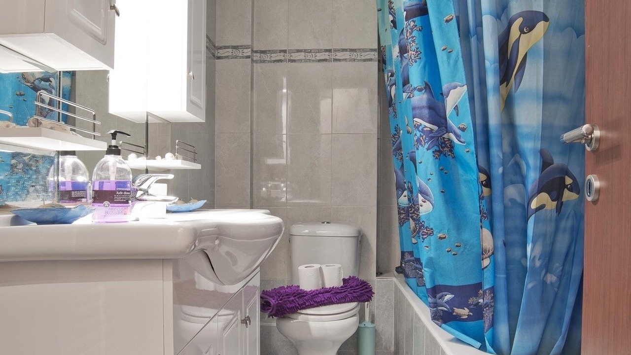 Photo of Bathroom in Moschato-Tavros
