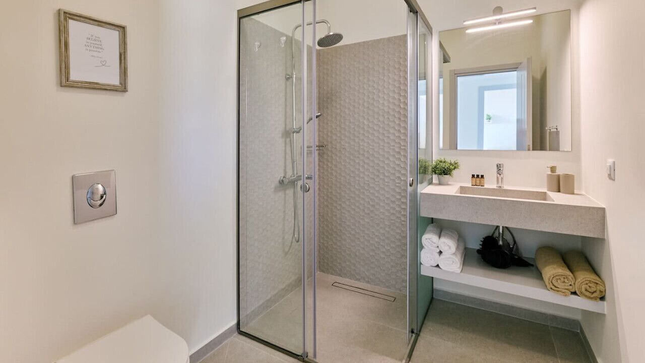 Photo of Bathroom in Maleme