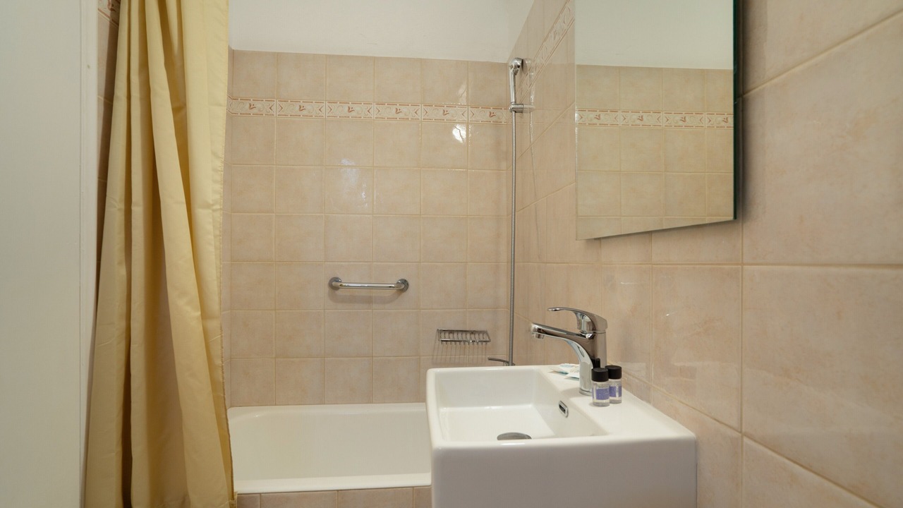 Photo of Bathroom in Poros