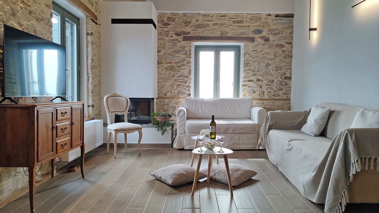 Photo of Livingroom in South Pelion