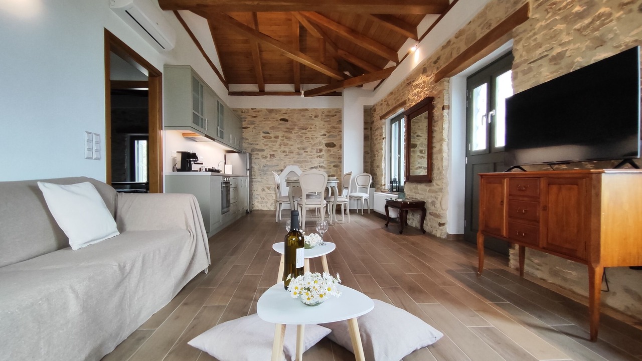 Photo of Livingroom in South Pelion