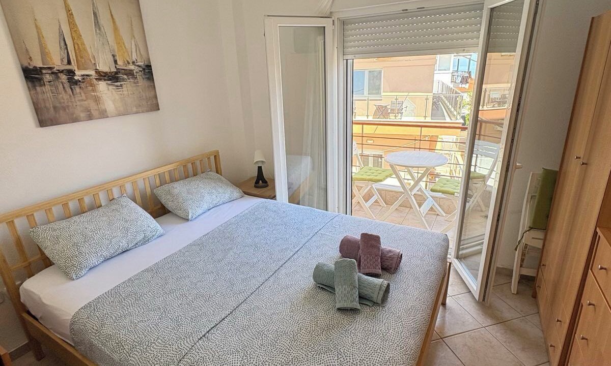 Photo of Bedroom in Polichrono