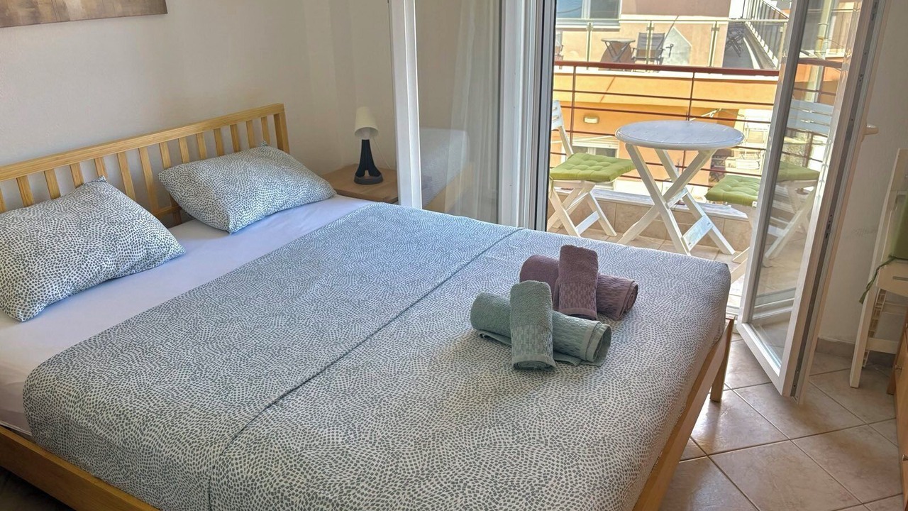 Photo of Bedroom in Polichrono