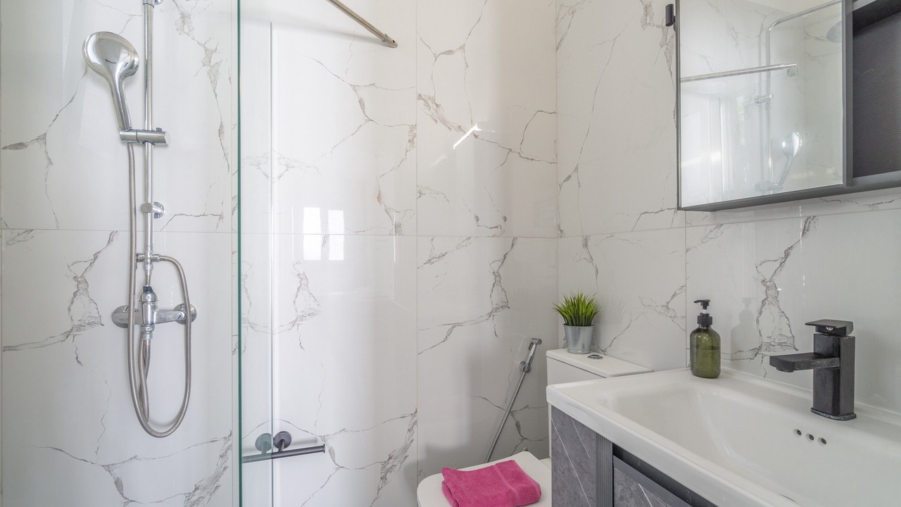 Photo of Bathroom in Geni