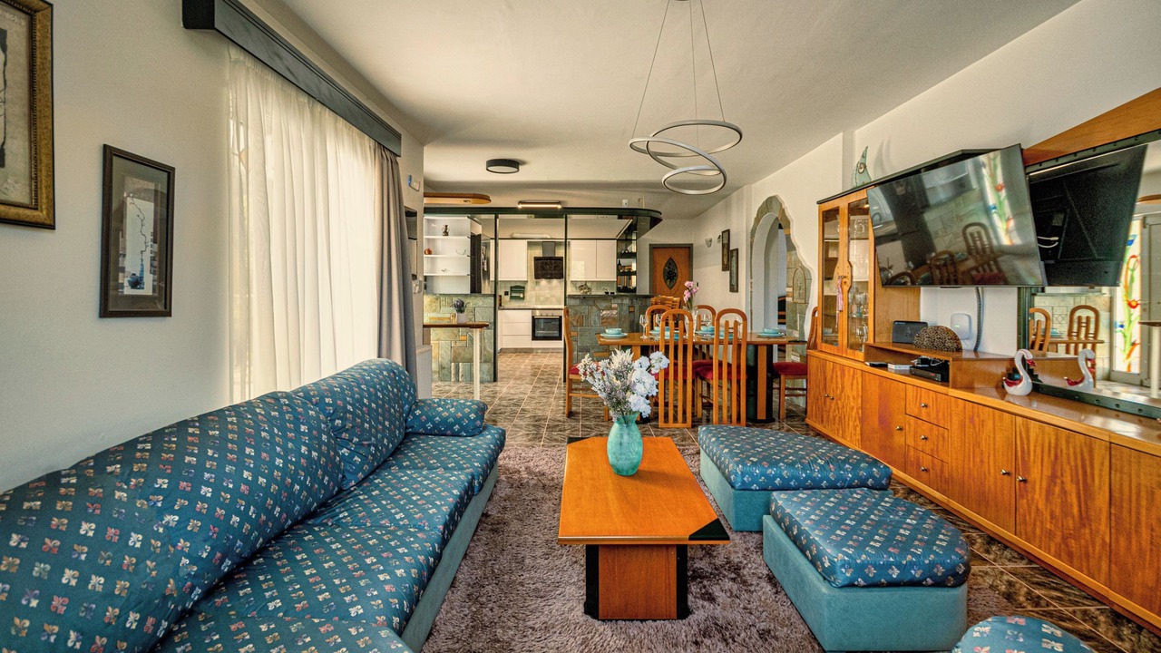 Photo of Livingroom in Archangelos