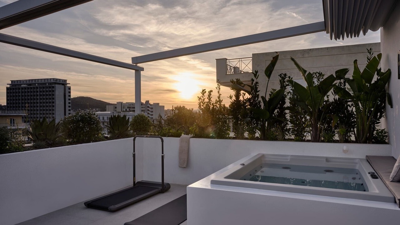 Photo of Patio Balcony in Khalandrion