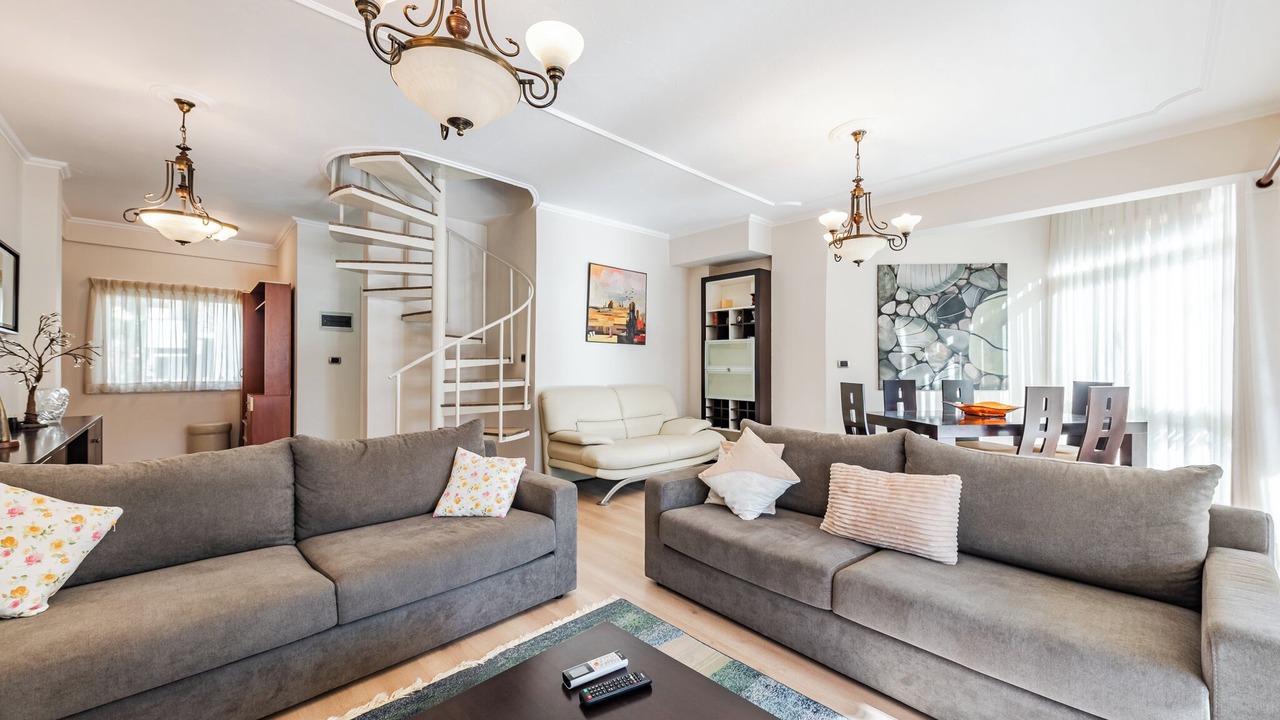Photo of Livingroom in Golem