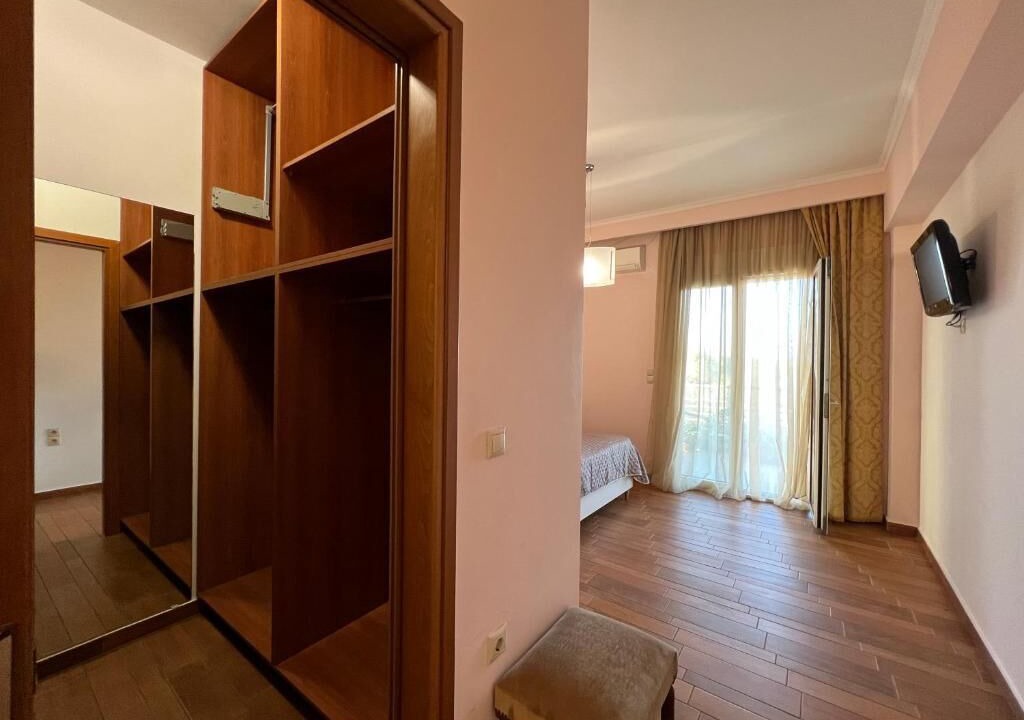 Photo of Bedroom in Kato Galatas