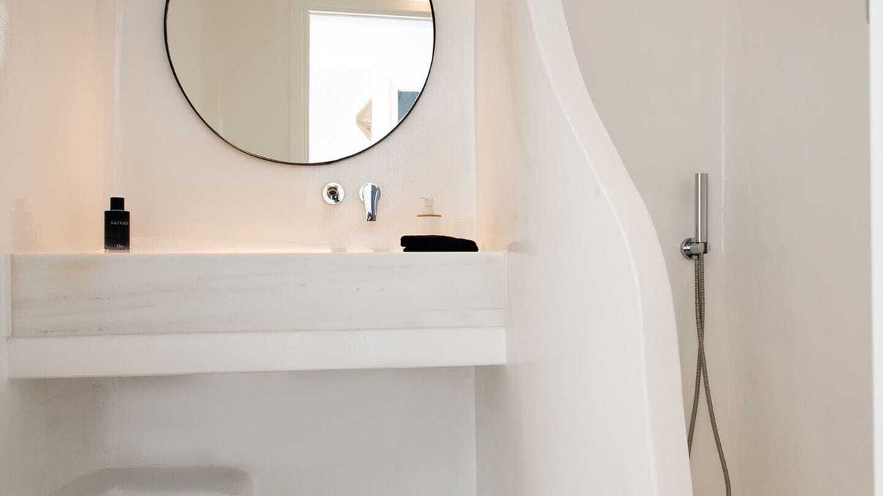 Photo of Bathroom in Elia