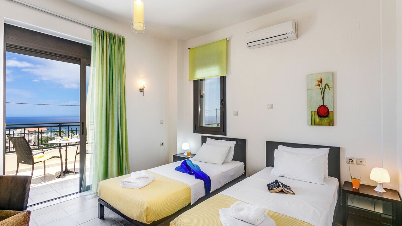 Photo of Bedroom in Kato Stalos