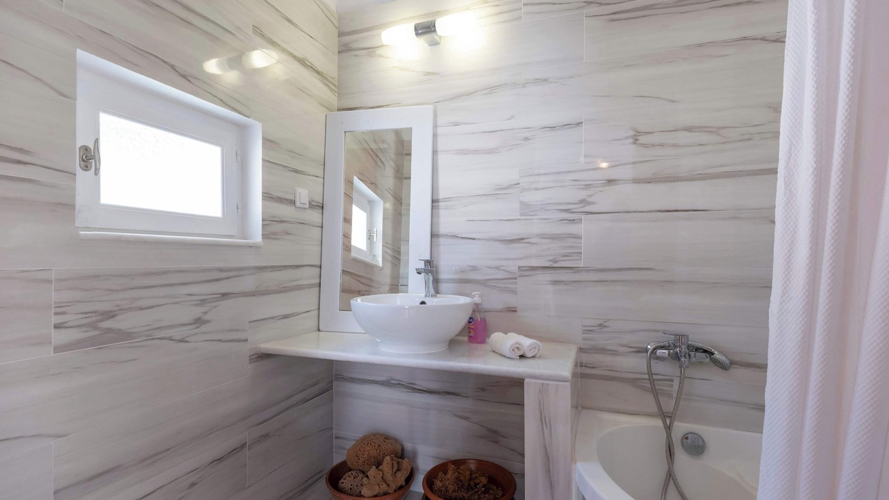 Photo of Bathroom in Marpissa