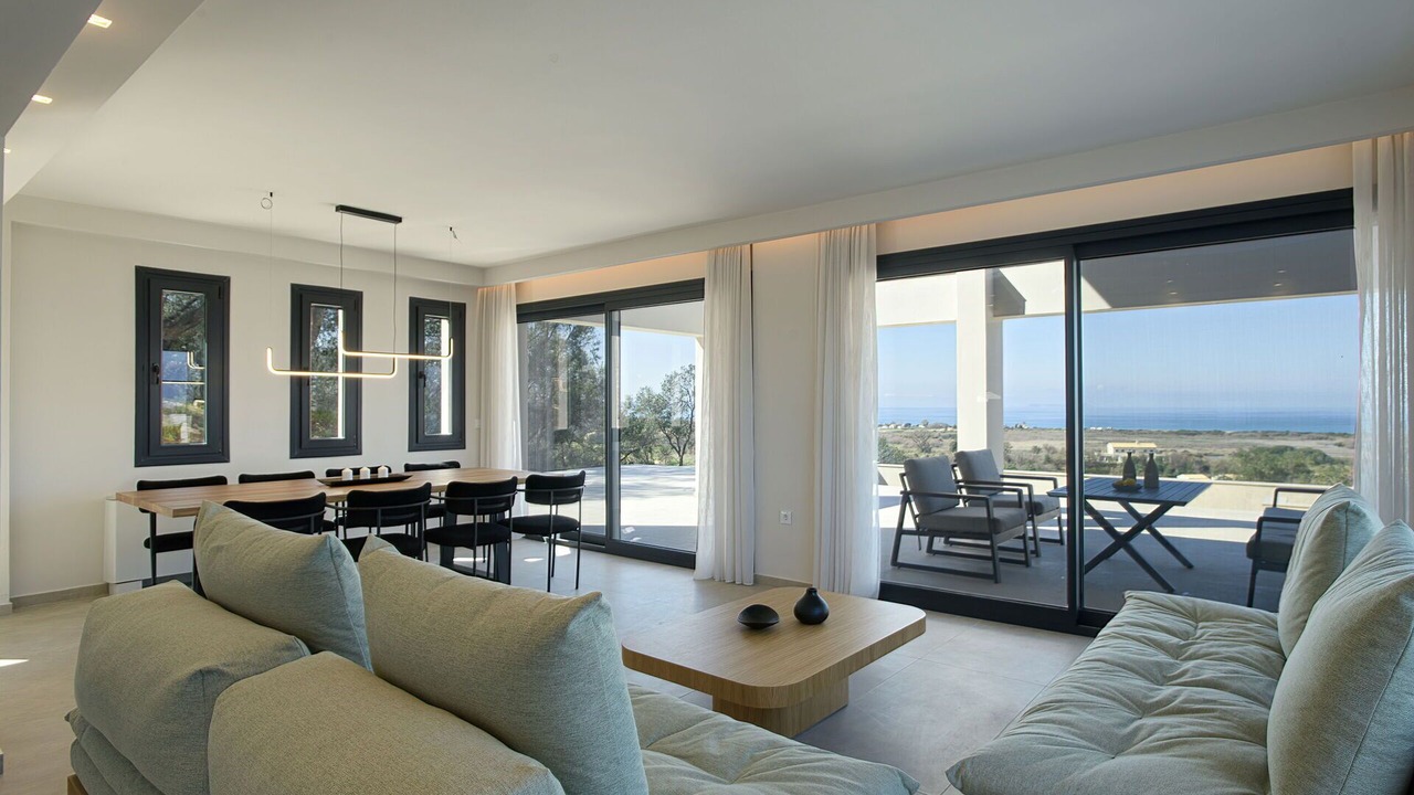 Photo of Livingroom in Peroulion