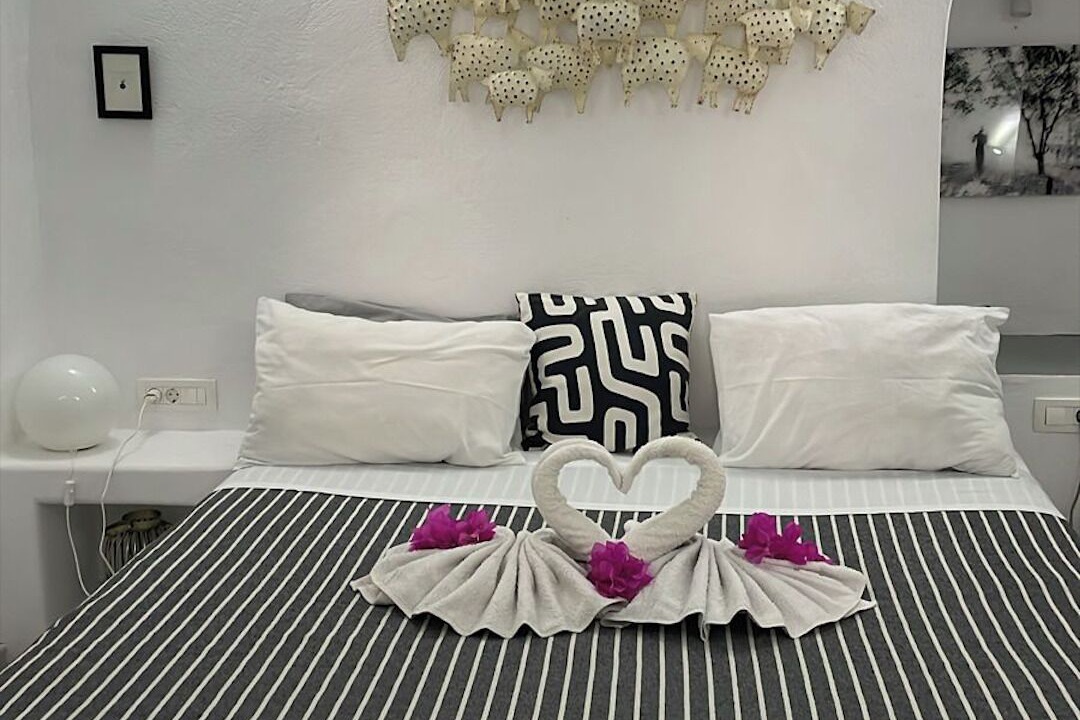 Photo of Bedroom in Messaria
