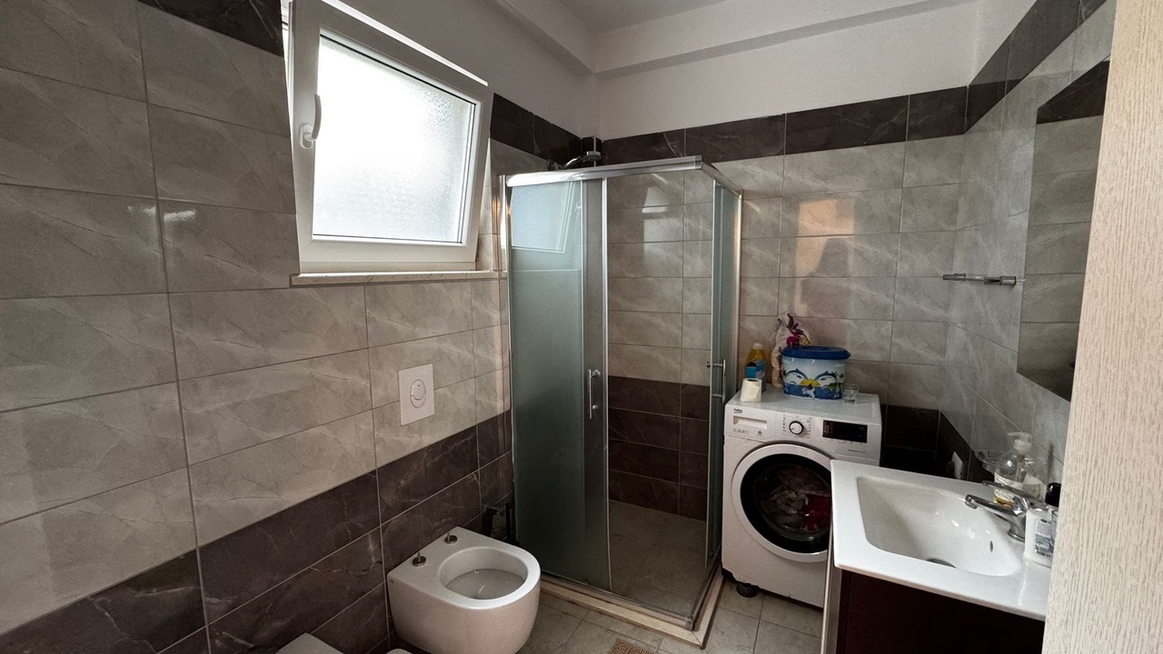 Photo of Bathroom in Qerek