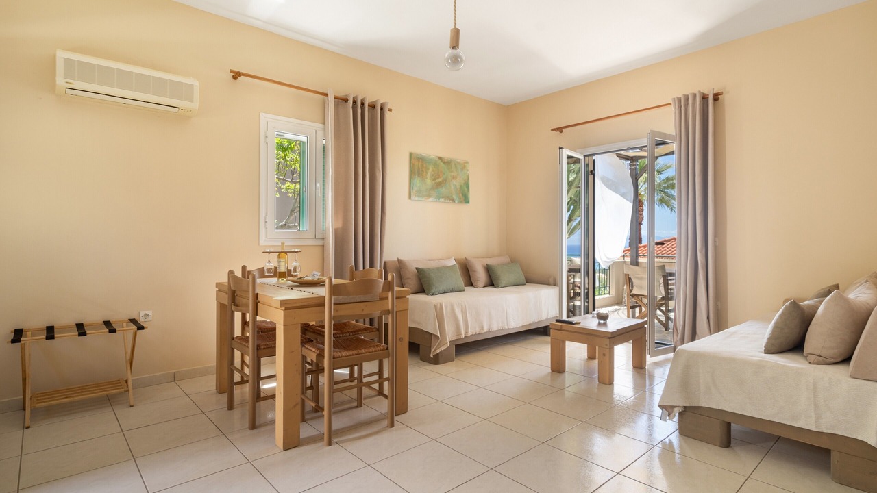 Photo of Livingroom in Leivathos