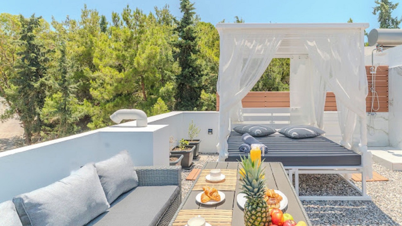 Photo of Outdoor in Ixia