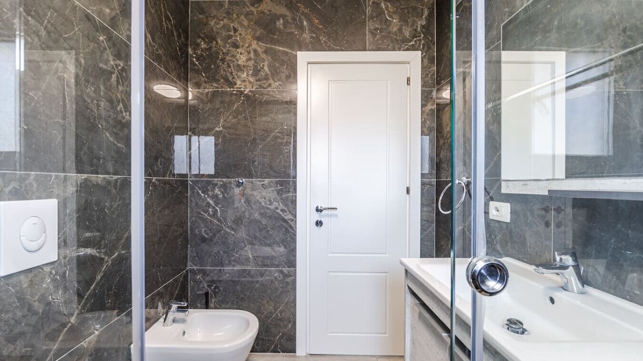 Photo of Bathroom in Golem