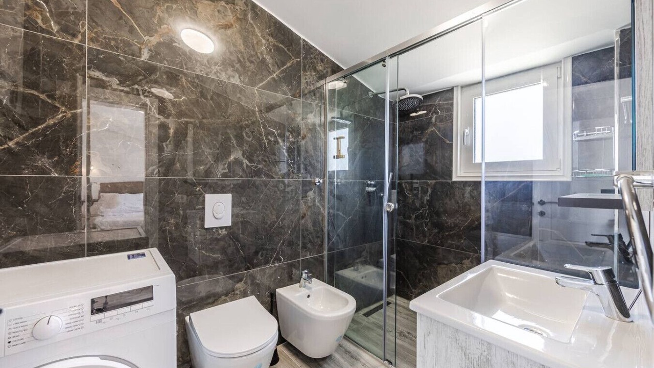 Photo of Bathroom in Golem