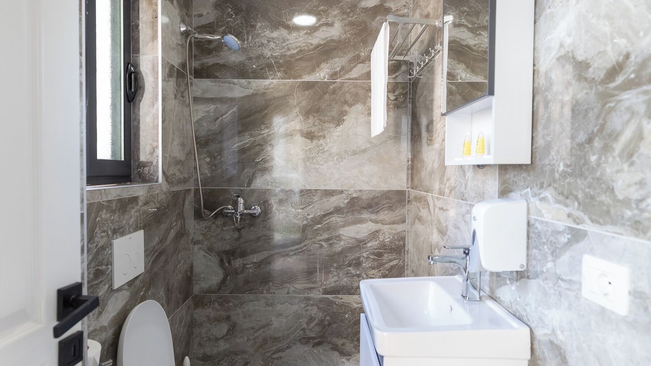 Photo of Bathroom in Golem