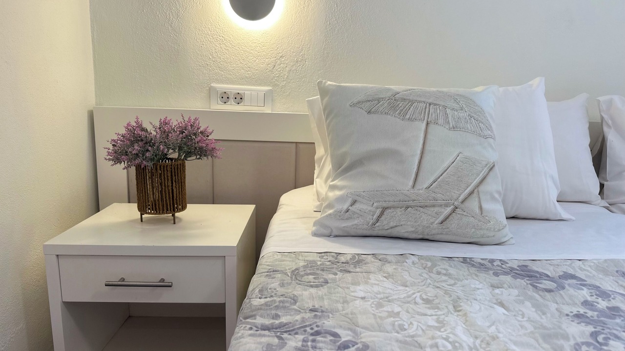 Photo of Bedroom in Ornos