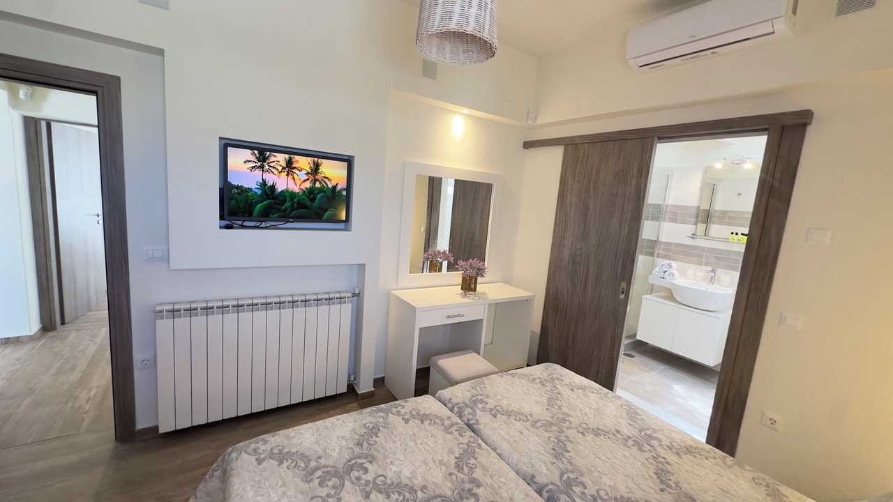 Photo of Bedroom in Ornos