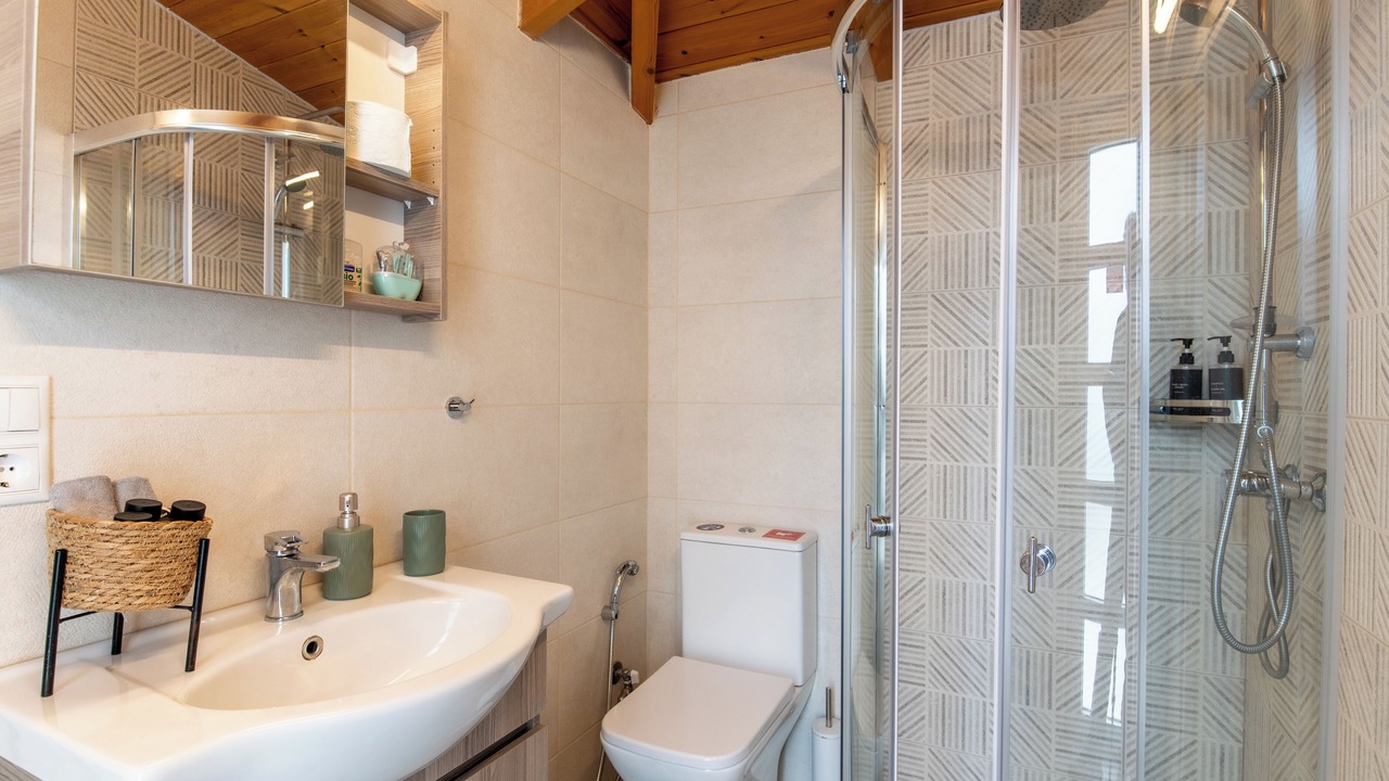 Photo of Bathroom in Maleme