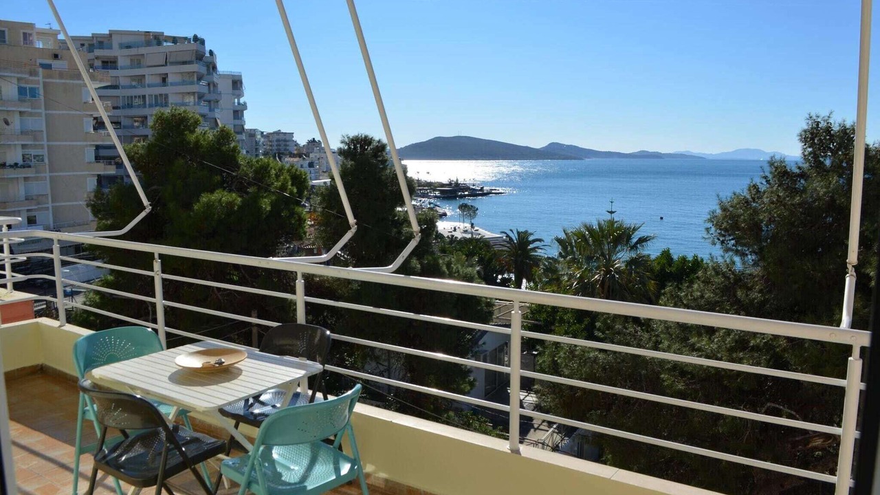 Photo of Patio Balcony in Qender