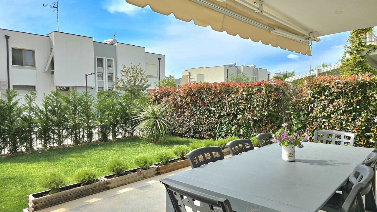 Photo of Patio Balcony in Ishem