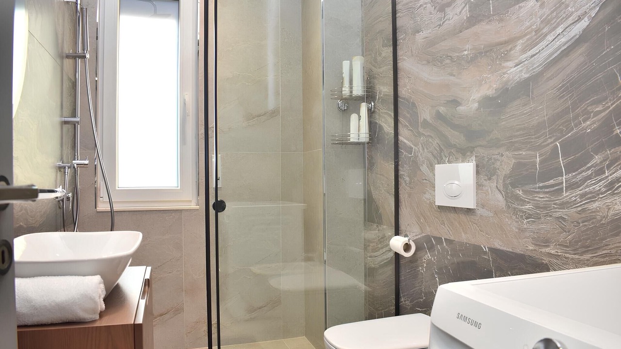 Photo of Bathroom in Qerek