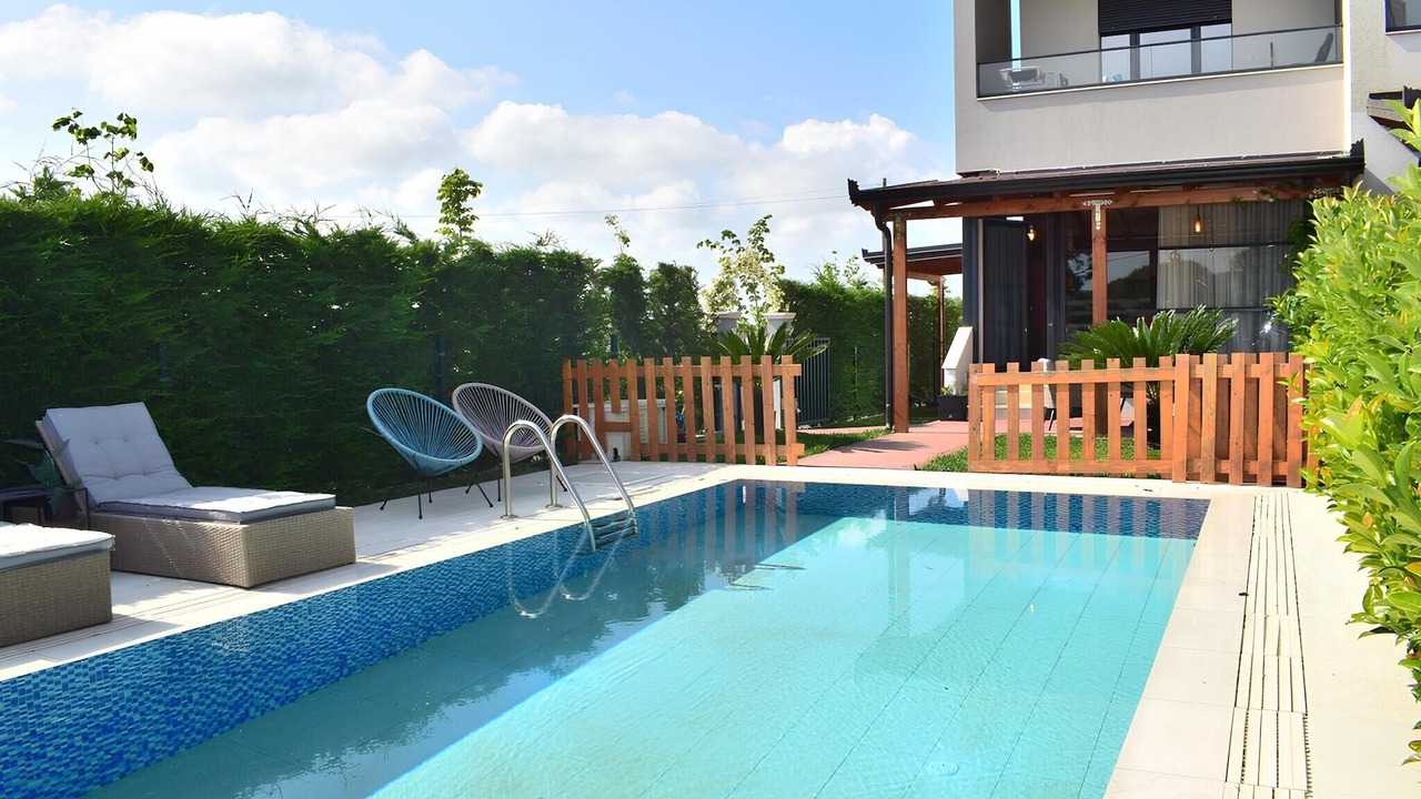 Photo of Outdoor in Qerek