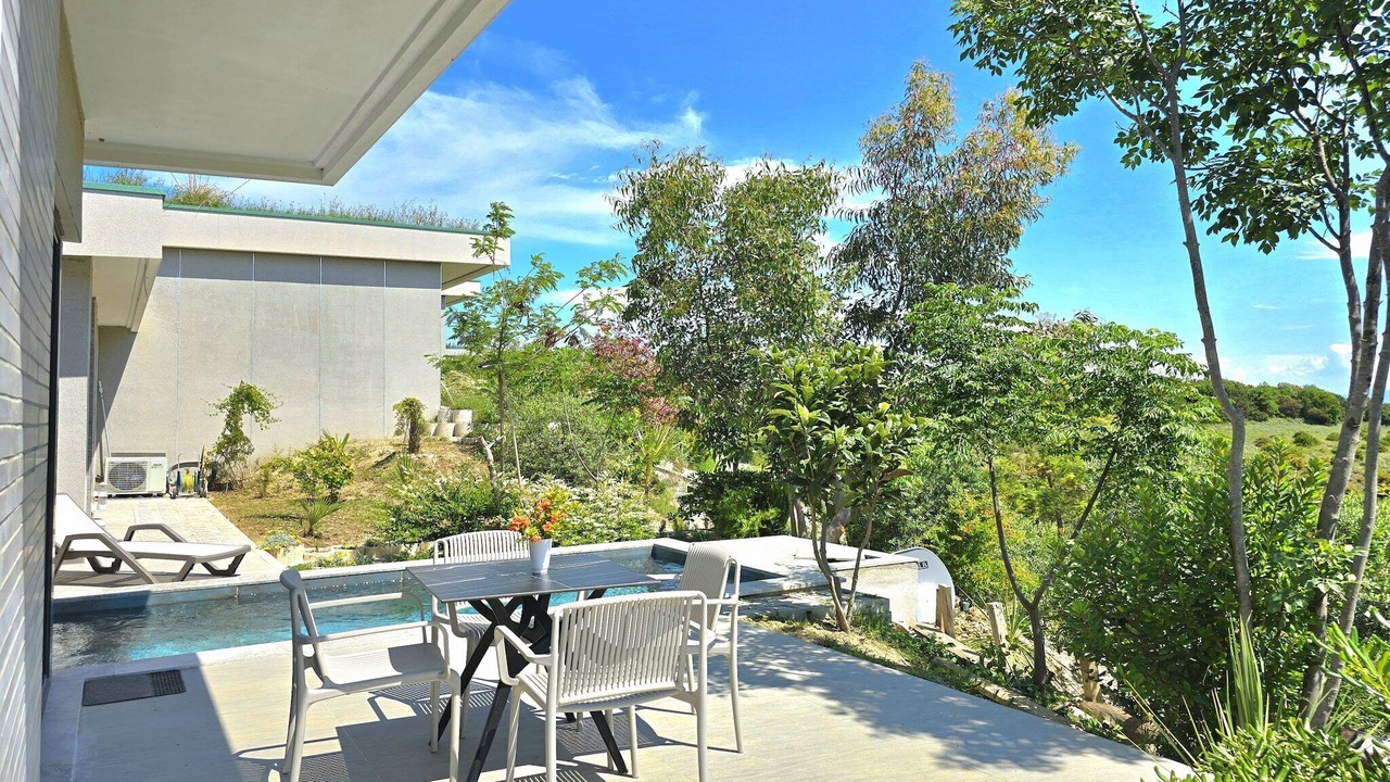 Photo of Patio Balcony in Ishem