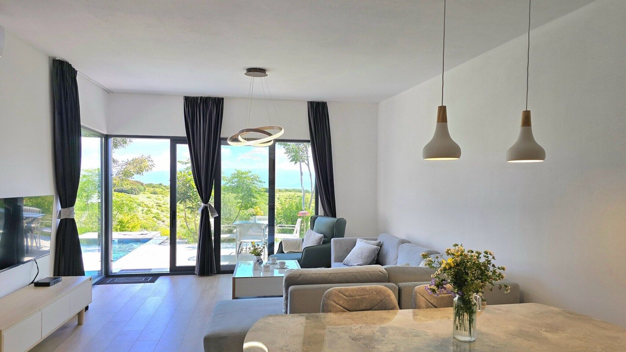 Photo of Livingroom in Ishem
