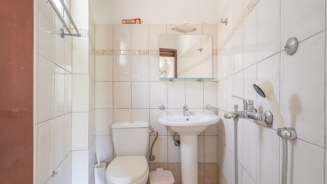 Photo of Bathroom in Episkopos