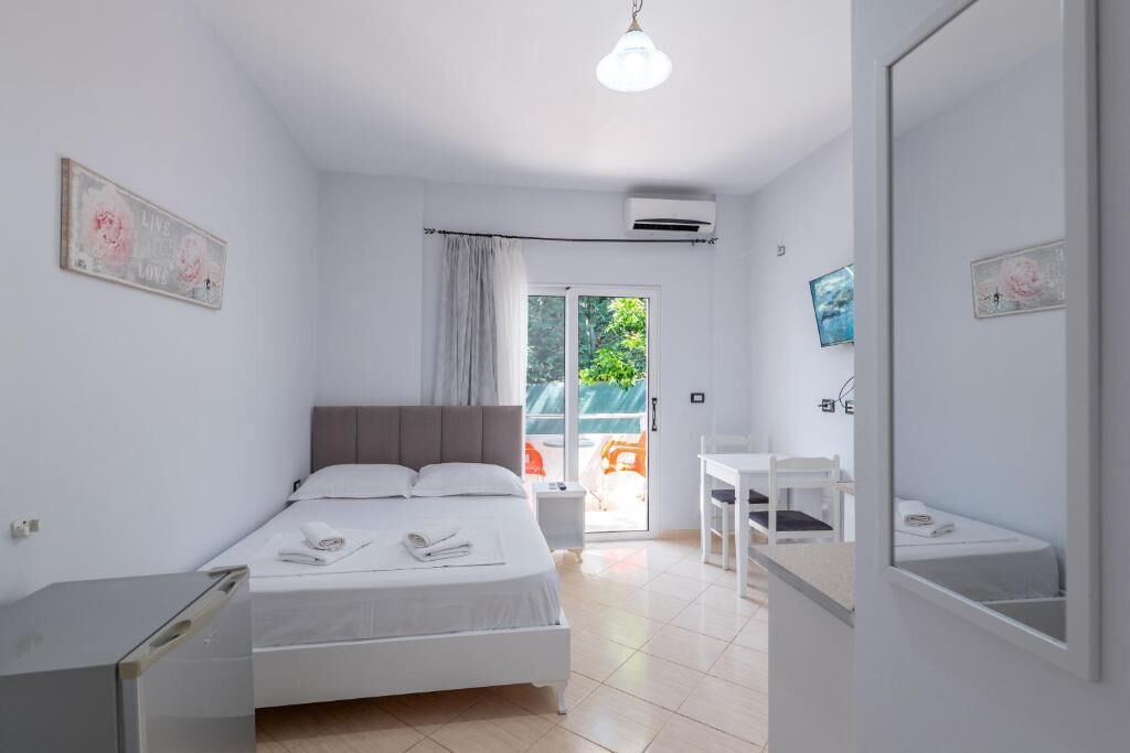 Photo of Bedroom in Ksamil
