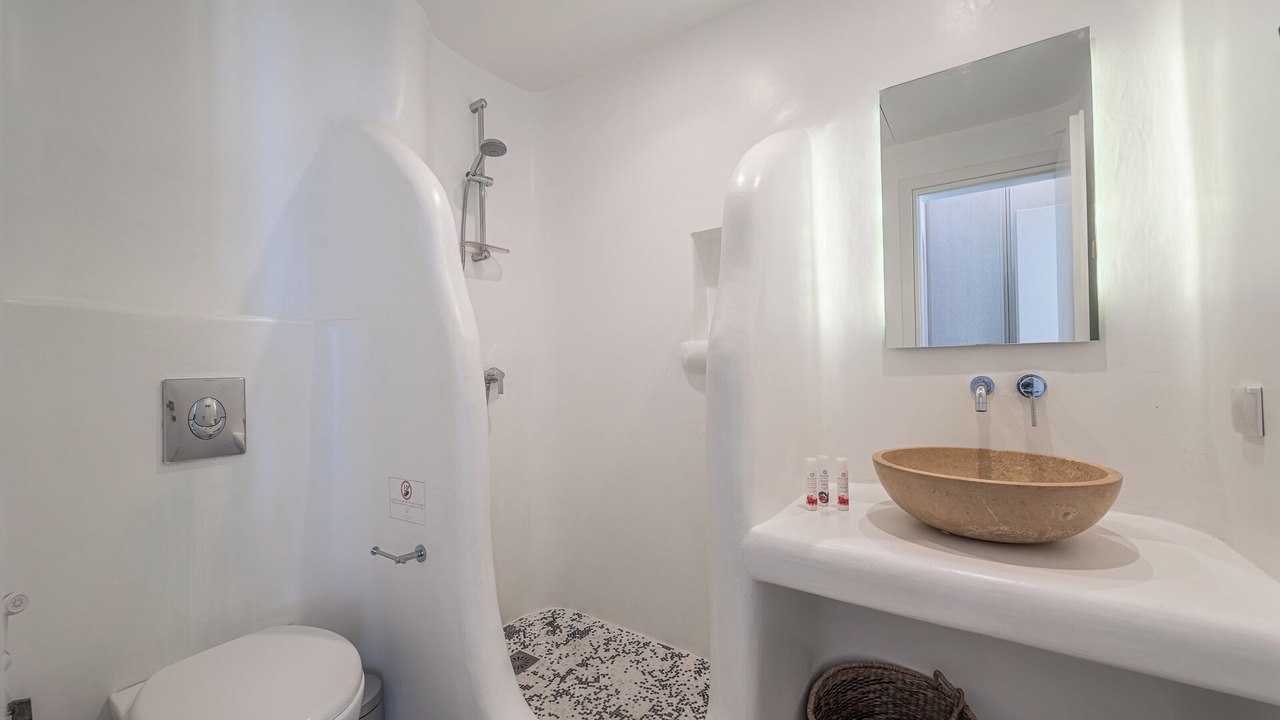 Photo of Bathroom in Faros Armenistis