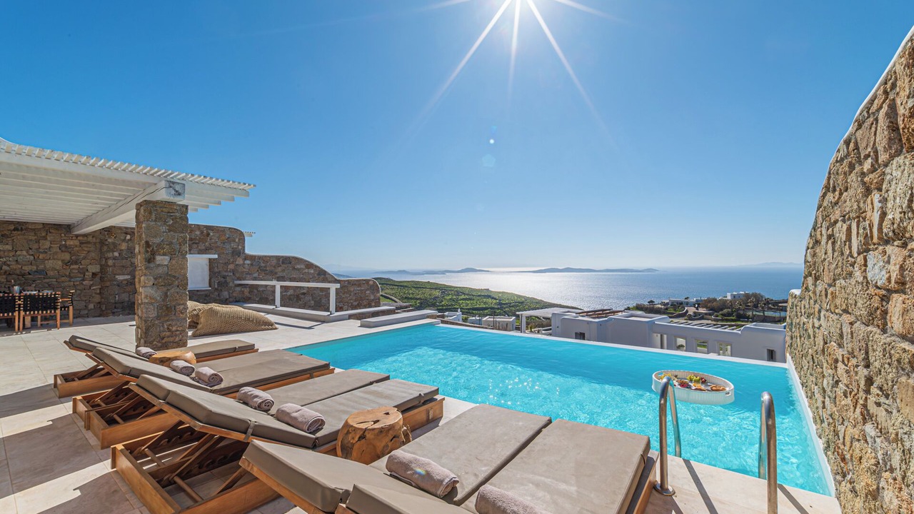 Photo of Bedroom in Faros Armenistis