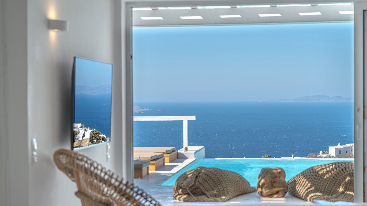 Photo of Bedroom in Faros Armenistis