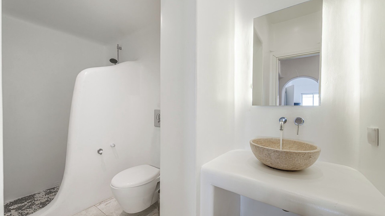Photo of Bathroom in Faros Armenistis