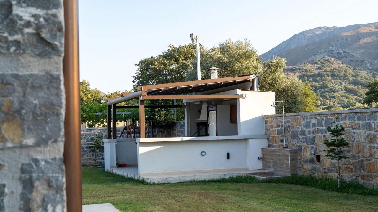 Photo of Outdoor in Monopari