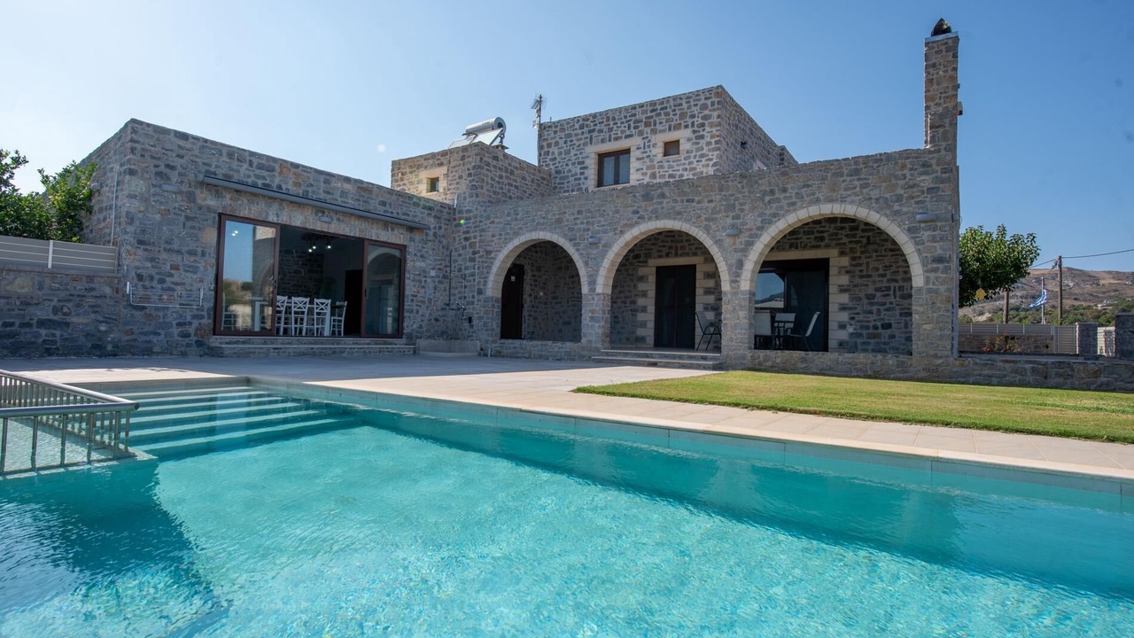 Photo of Outdoor in Monopari