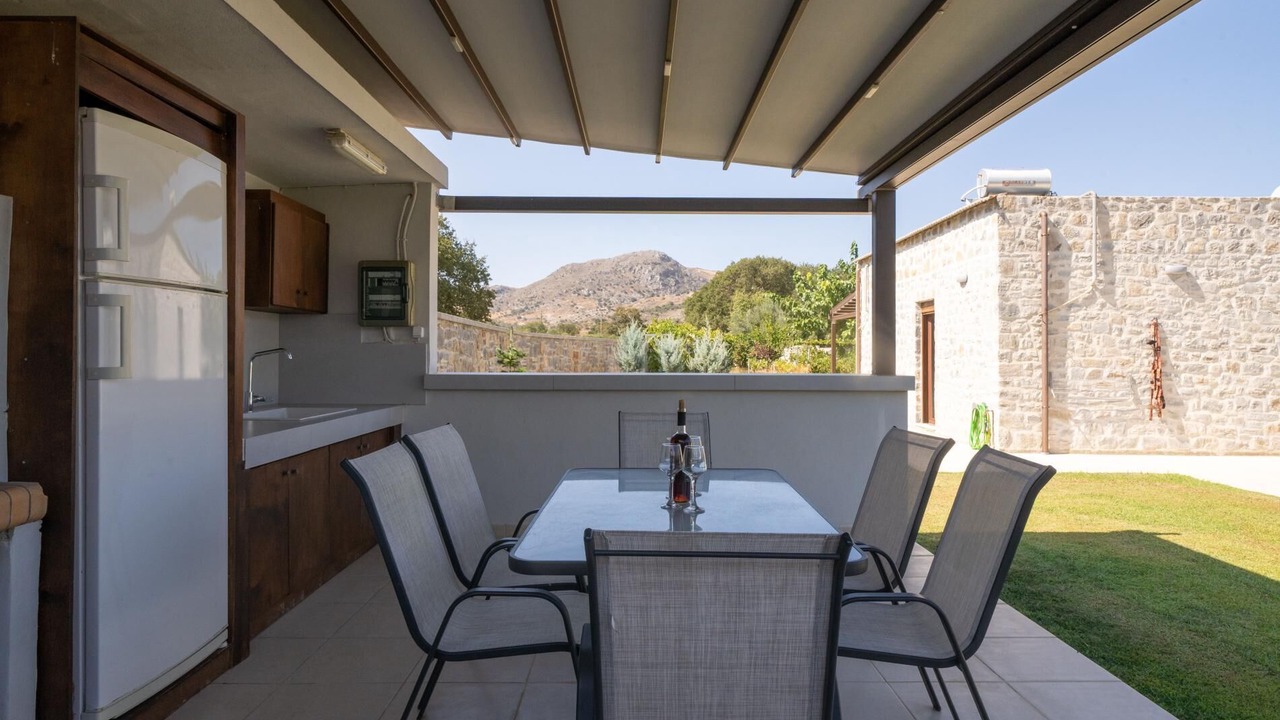 Photo of Outdoor in Monopari