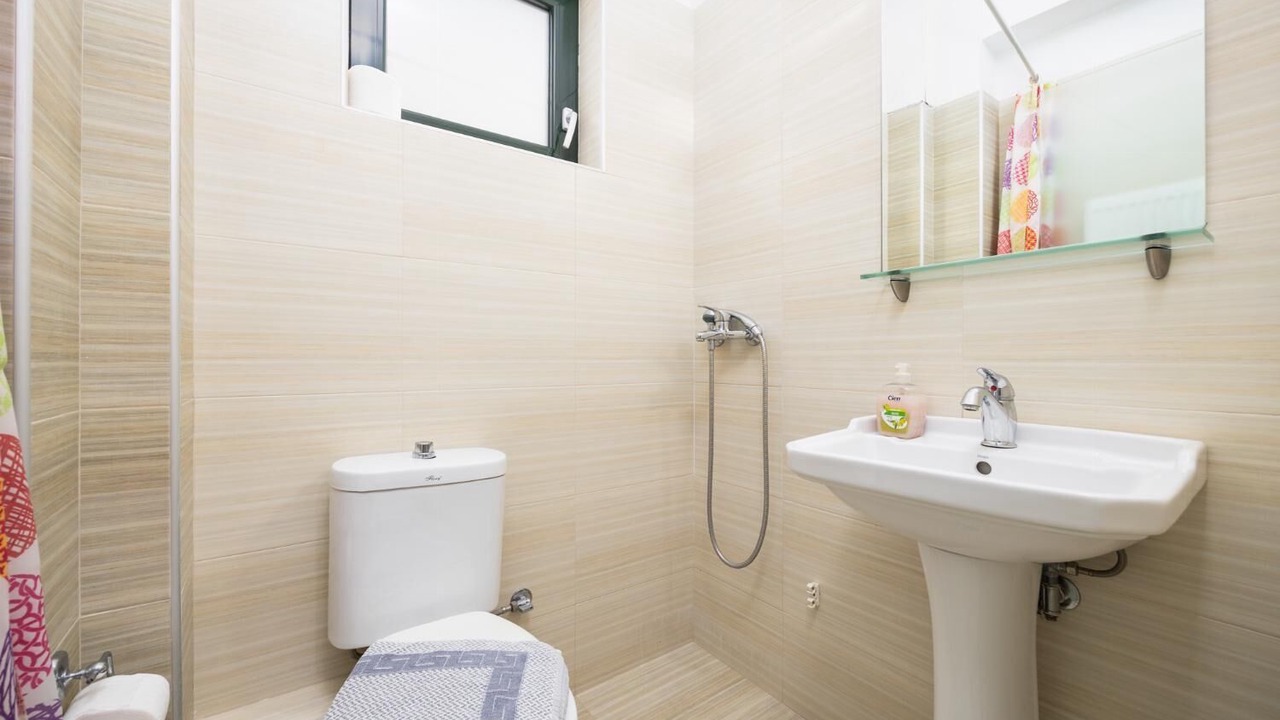 Photo of Bathroom in Gerani