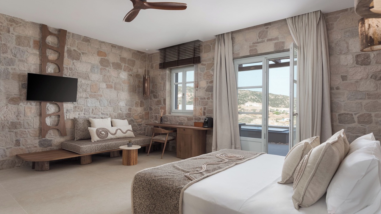 Photo of Bedroom in Milos