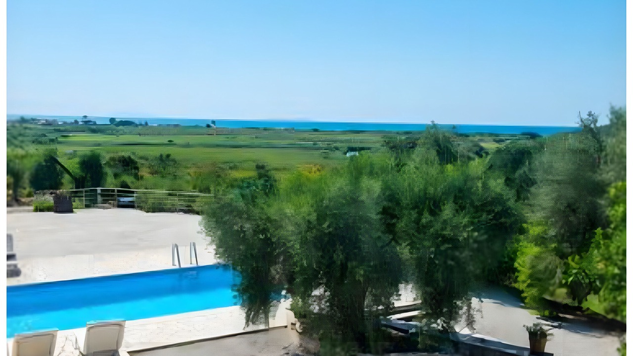 Photo of Outdoor in Peroulion