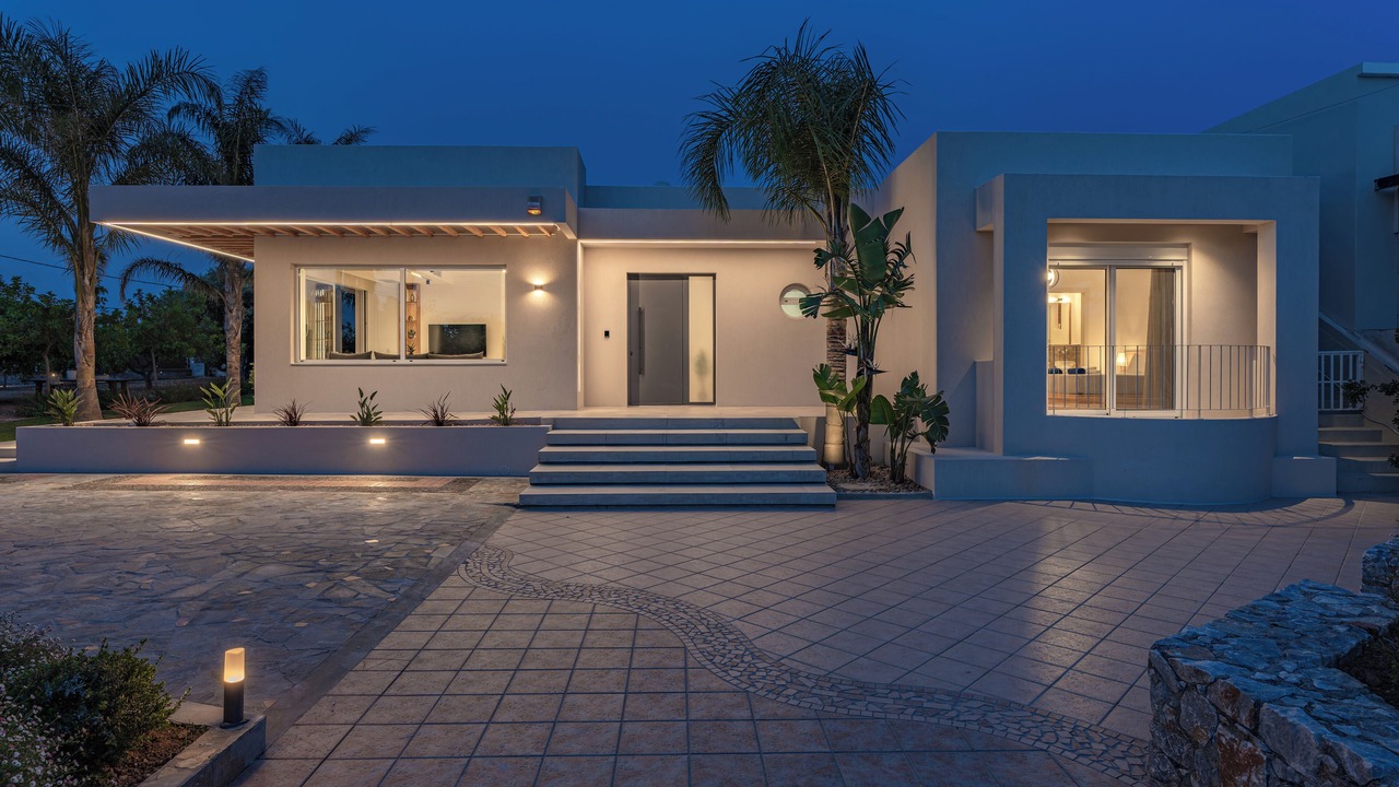 Photo of Outdoor in Adelianos Kampos