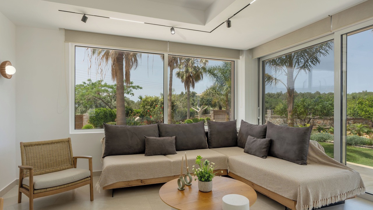 Photo of Livingroom in Adelianos Kampos