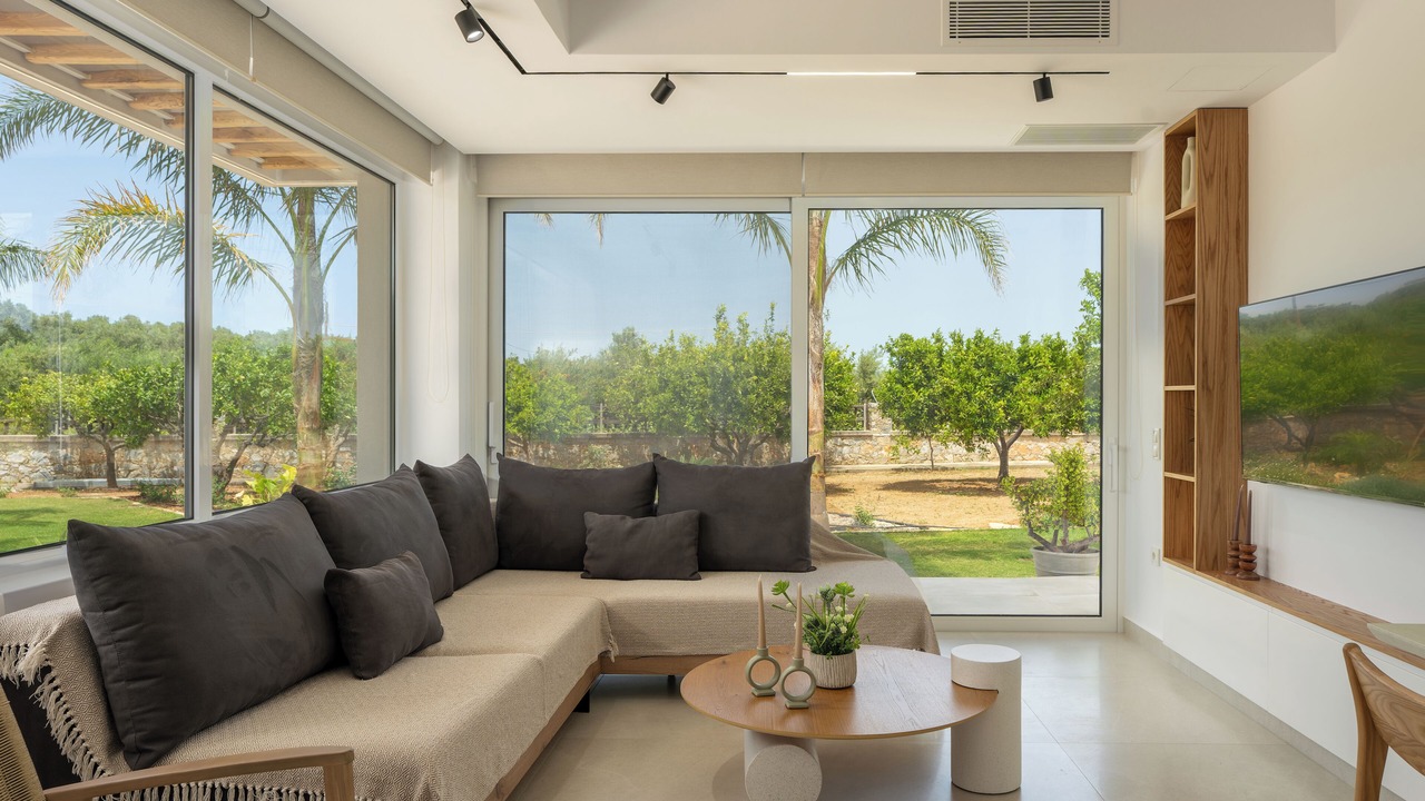 Photo of Livingroom in Adelianos Kampos